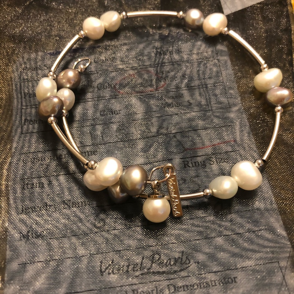 Vantel pearl wrap bracelet *Price Firm *